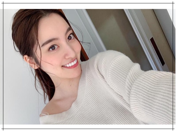 鍋谷真子,画像