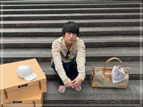 坂口健太郎,画像